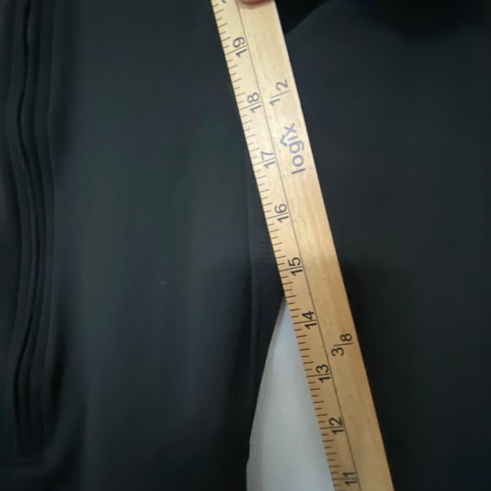 Black Long‑Sleeve Active Jumpsuit • Half‑Zip • Fitted One‑Piece • Size Medium - Picture 7 of 9